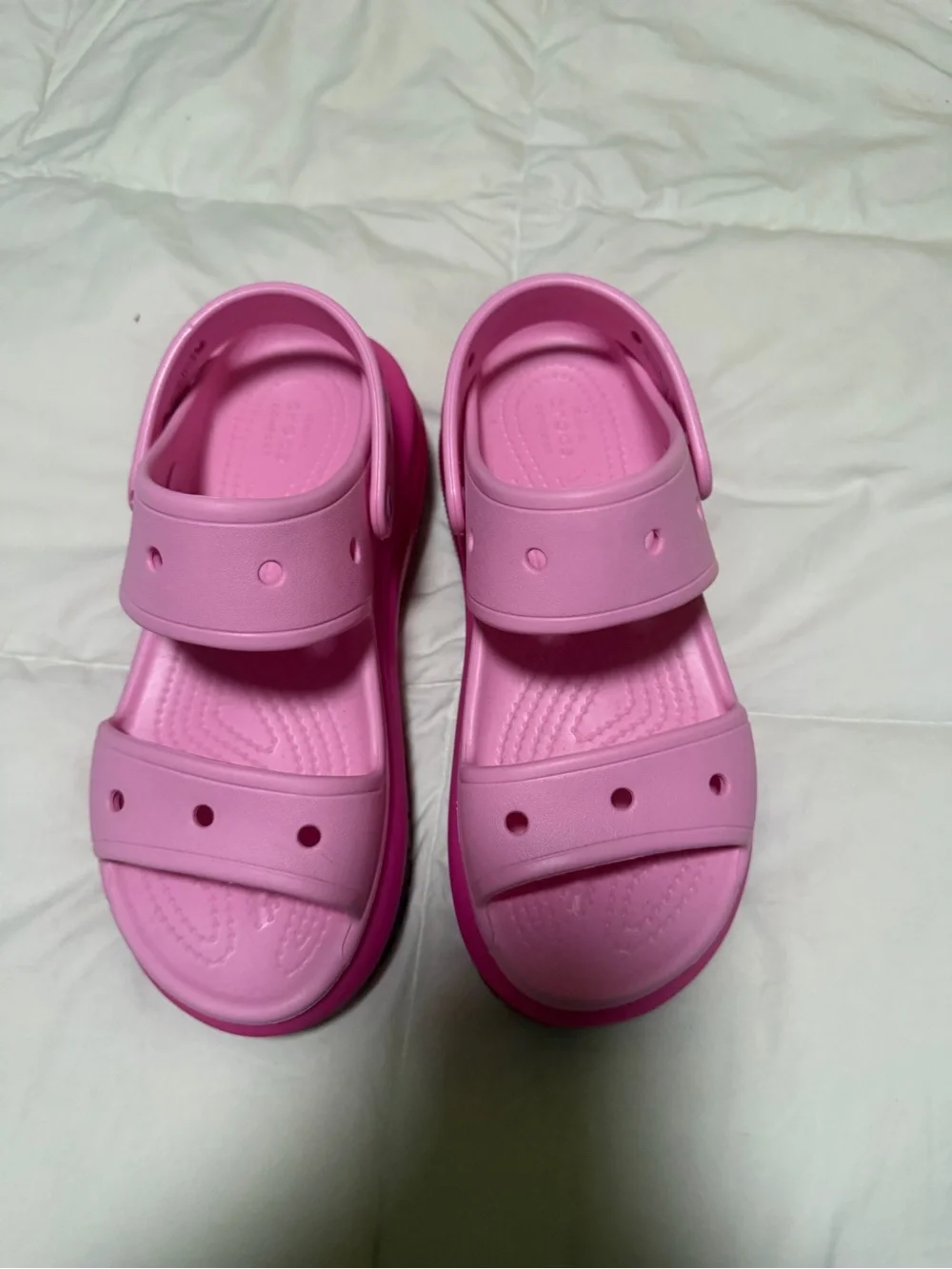 UGG slides bold